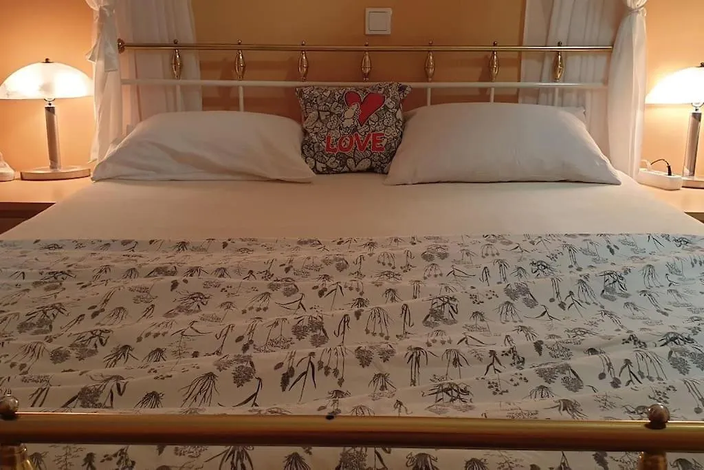 Apartment Bright 2-Bedrm 2-Bathrm, By Icm Exhibition Center, Direct Metro-Sbahn Or Drive 15 Min To City Center, Free Parking, Balcony Feldkirchen